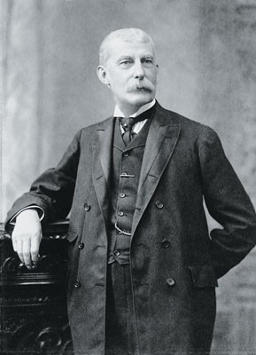 HMF Standing April 4 1907 HMF Standing April 4 1907